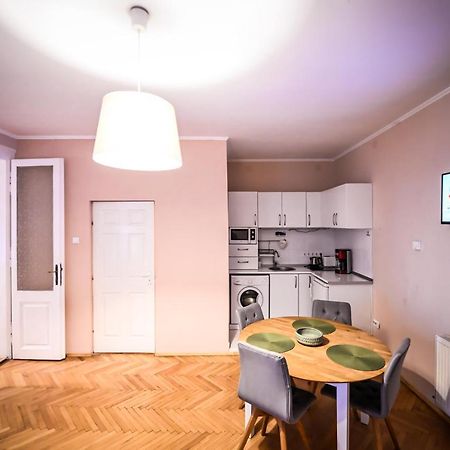 סיביו Jules' Sunny, Spacious And Central Apartment מראה חיצוני תמונה