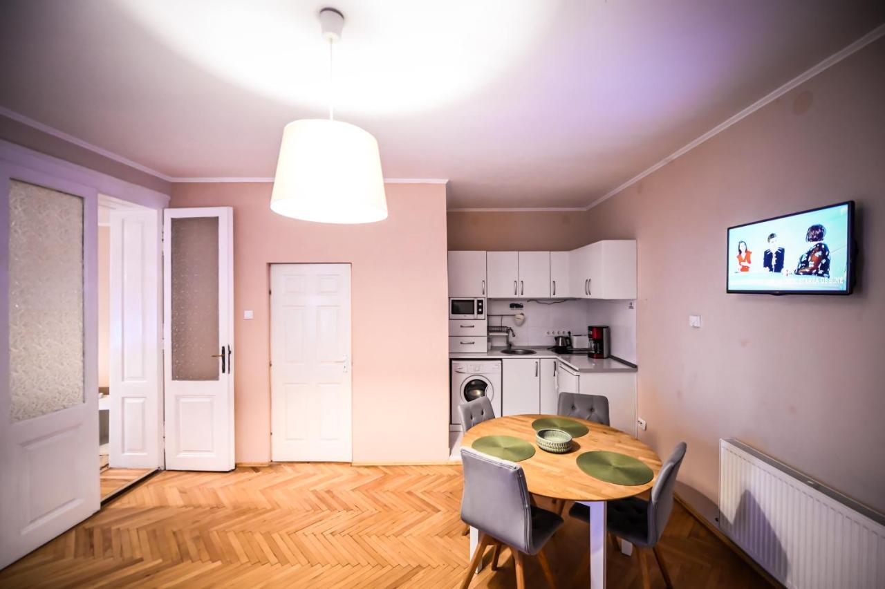 סיביו Jules' Sunny, Spacious And Central Apartment מראה חיצוני תמונה