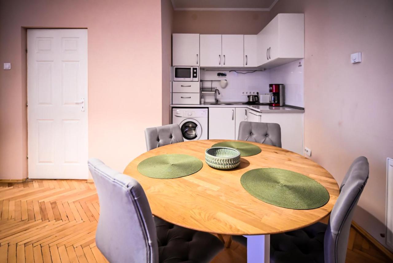 סיביו Jules' Sunny, Spacious And Central Apartment מראה חיצוני תמונה